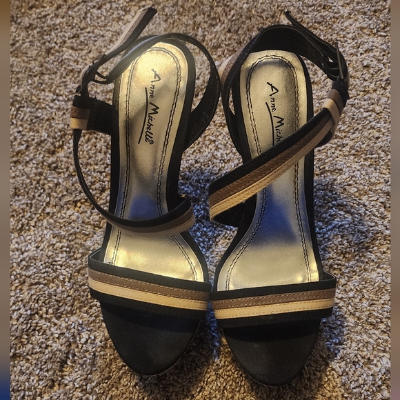 Anne Michelle Platform Heels Sandals - Picture 3 of 7